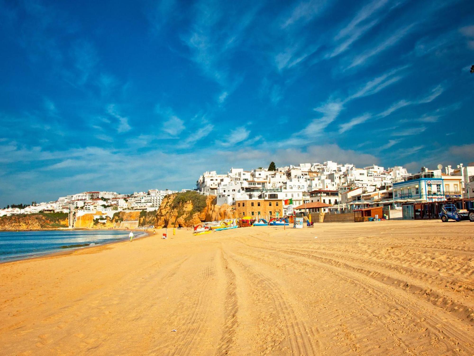 Aladdin By Interhome * Albufeira