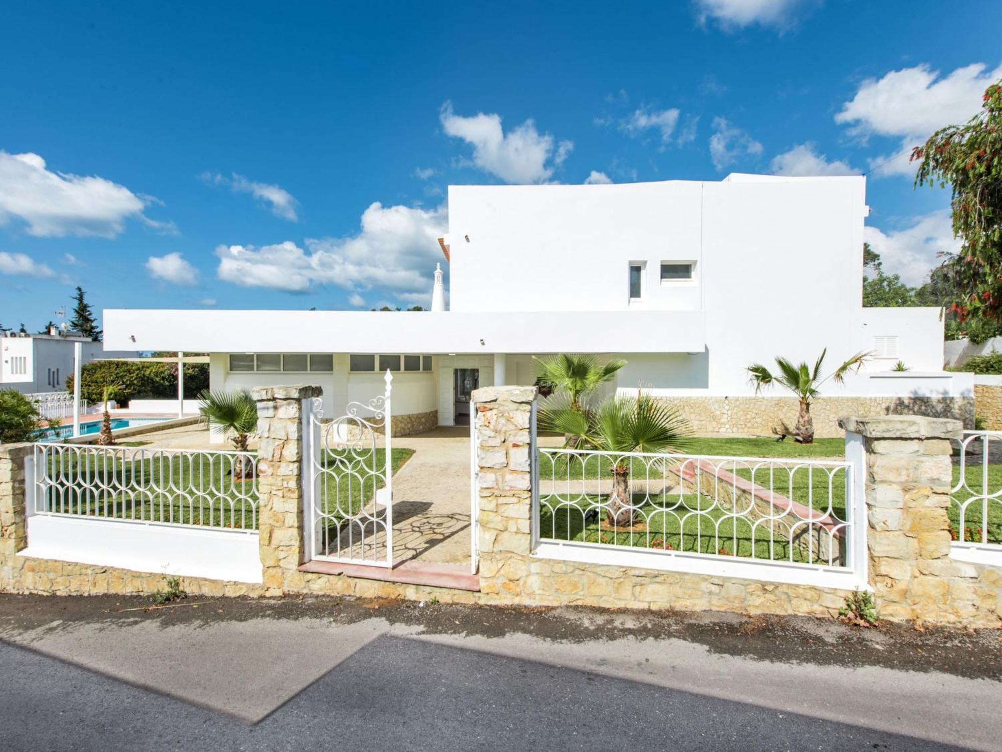 Aladdin By Interhome * Albufeira